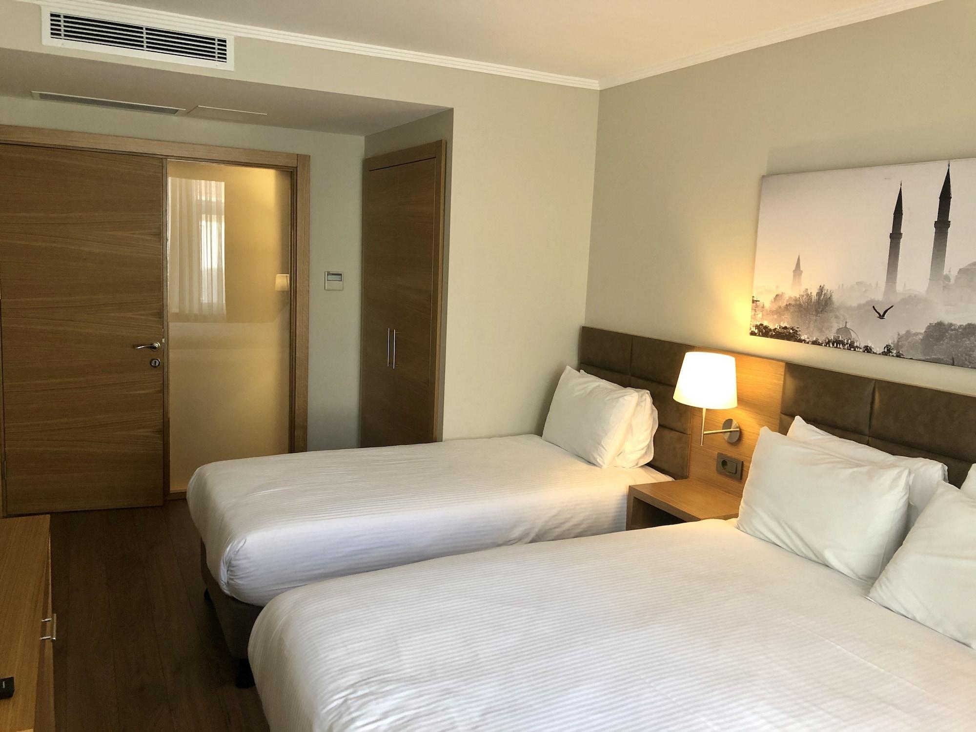 Fehmi Bey Suites Istanbul Bagian luar foto